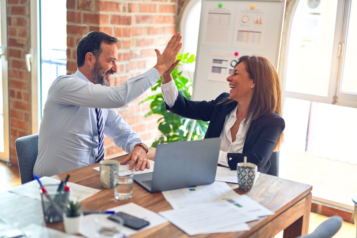 Equipo HUASHENG Logística — valores corporativos